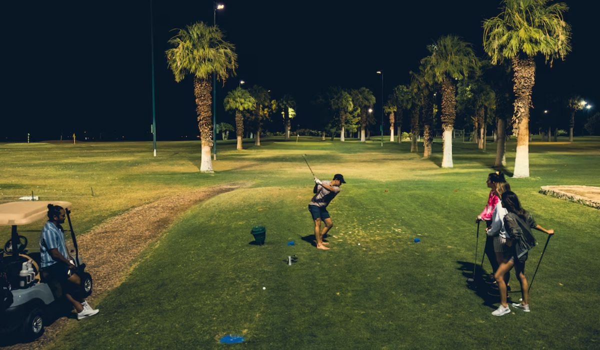 Embracing the Shadows: Discovering the Thrills of Night Golf
