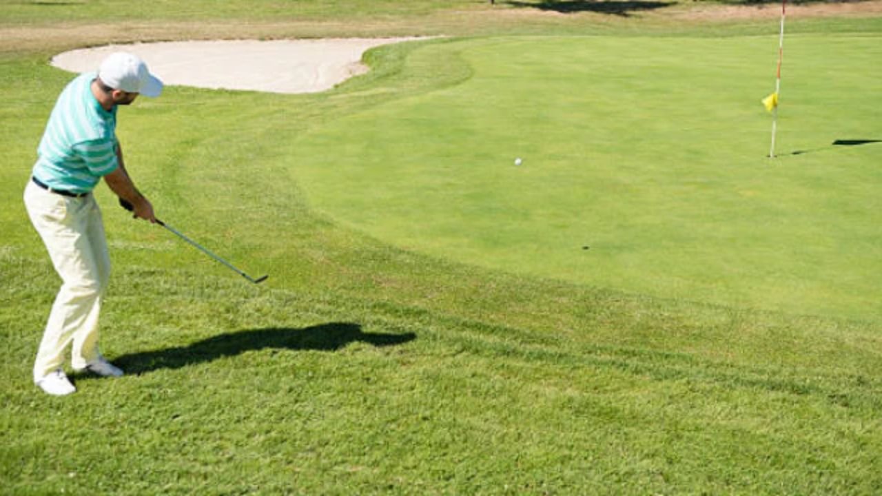 Master Your Short Game: The Best Golf Training Aids For Chipping And Putting