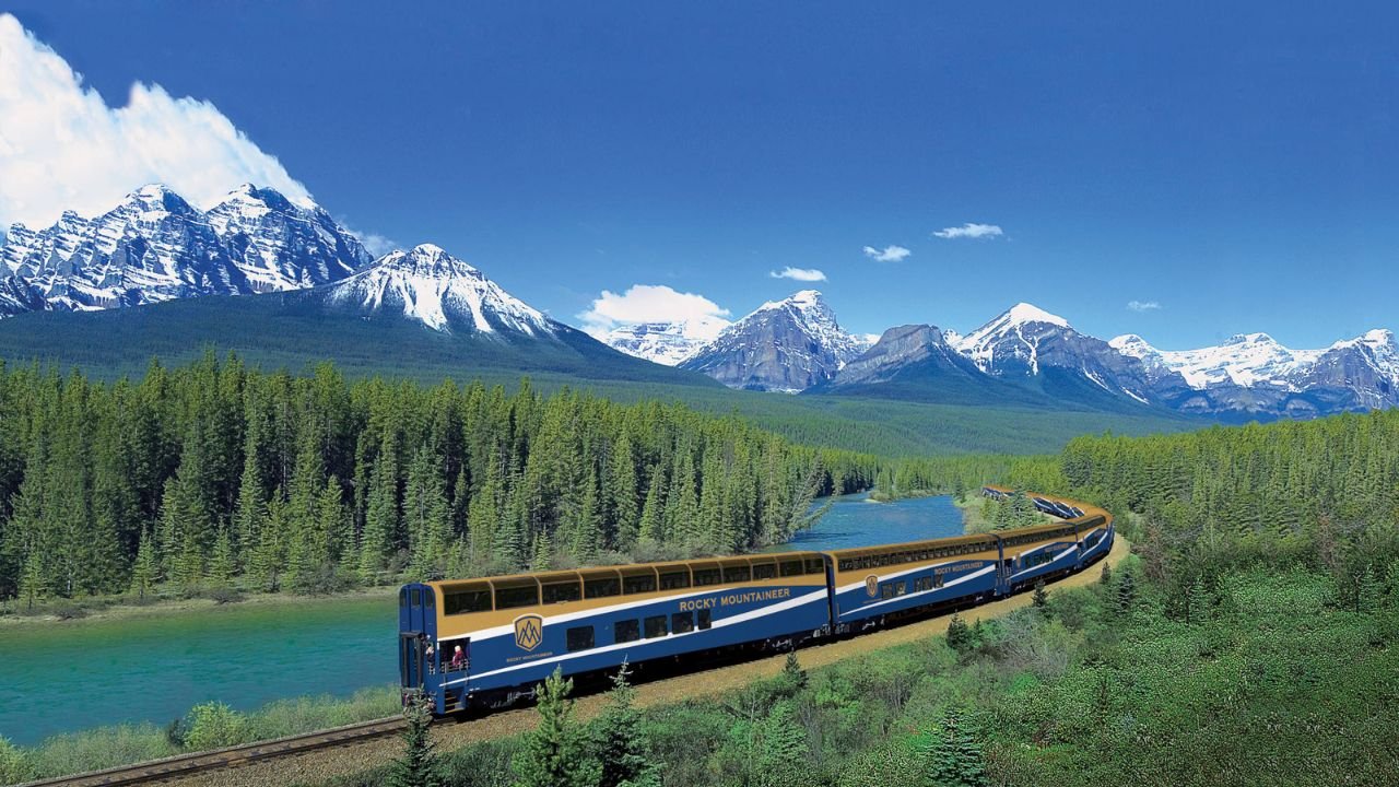 Exploring Canadian Train Trip from Vancouver to Banff 