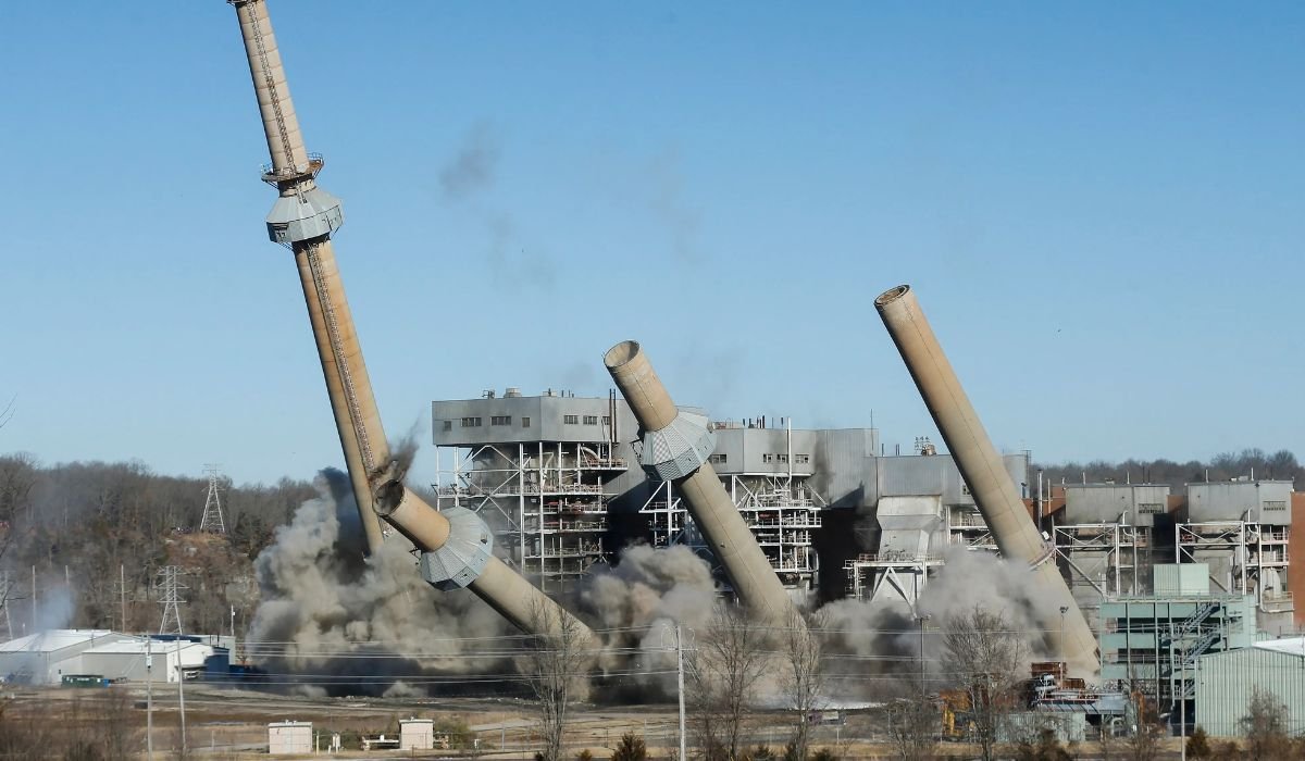 Fading Giants: The Controlled Chaos of Smoke Stack Teardowns
