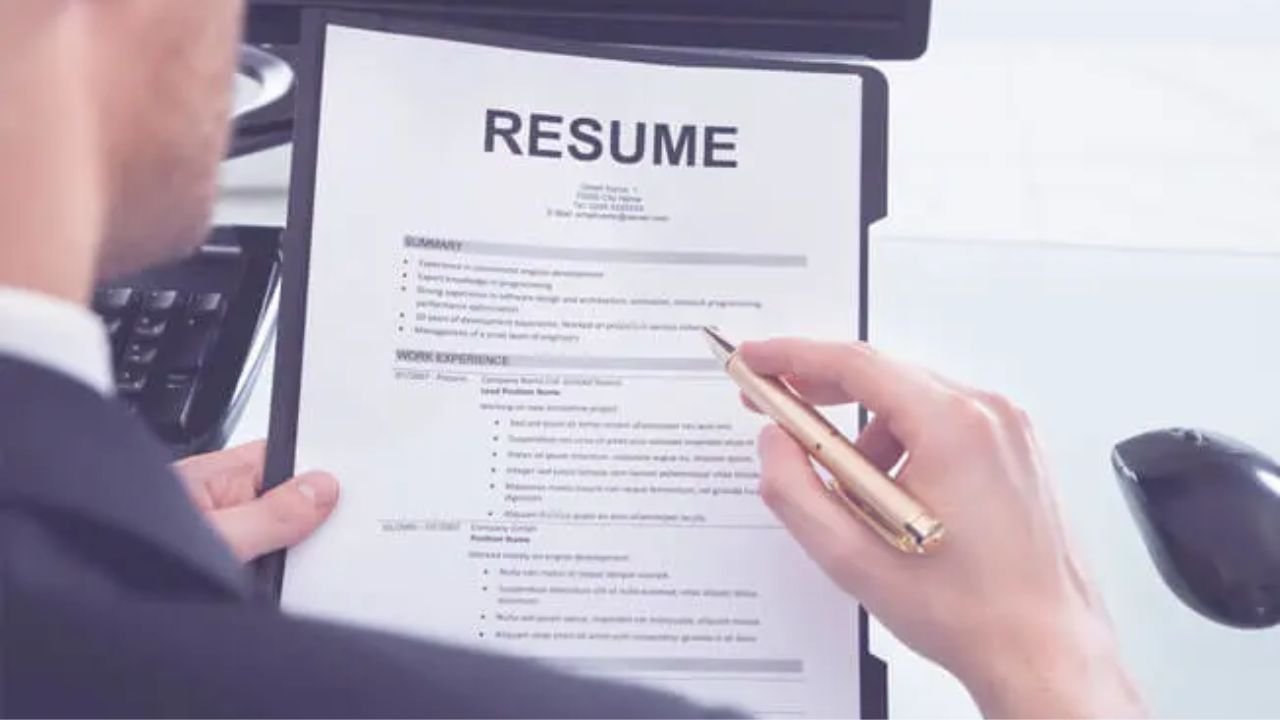 A professionally written resume with a team of experienced writers 