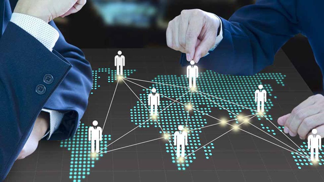 Chinese businesses must follow specific strategic methods when they pursue expansion into the Japanese market