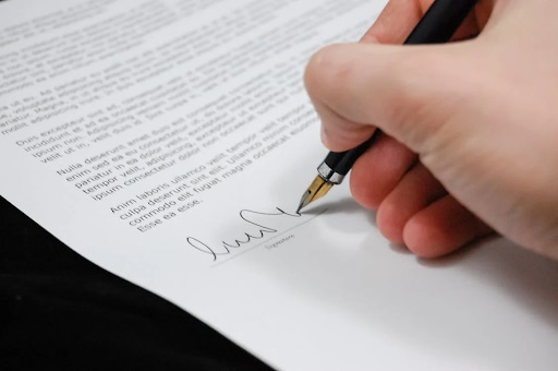 There are Eight Specific Situations That Require Hiring A Lawyer To Resolve Them