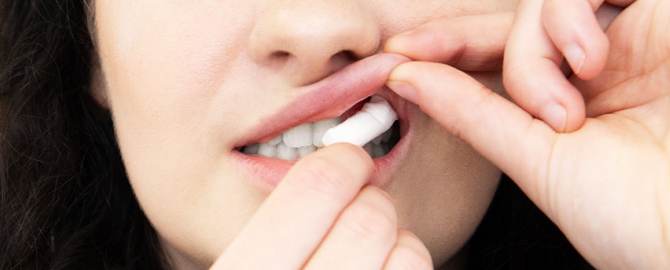 How to Use Nicotine Pouches