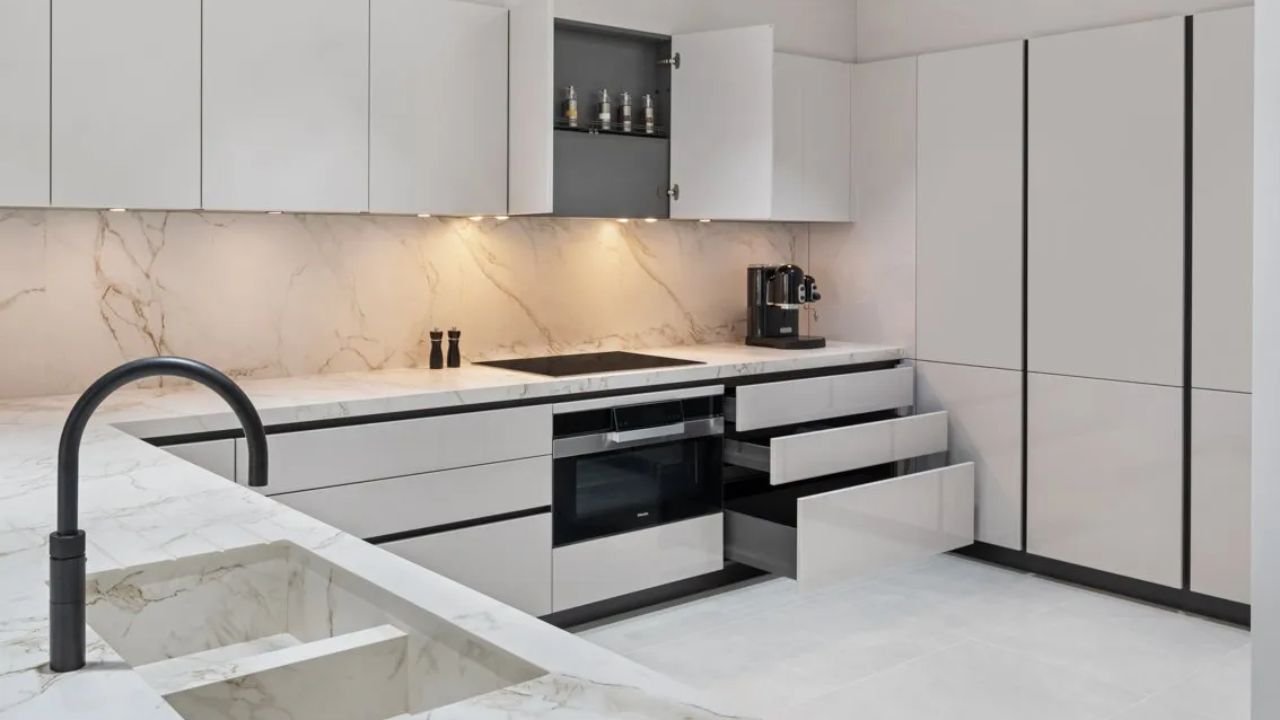 The Ultimate Guide to Porcelain Worktops: Benefits, Maintenance, and Design Inspiration