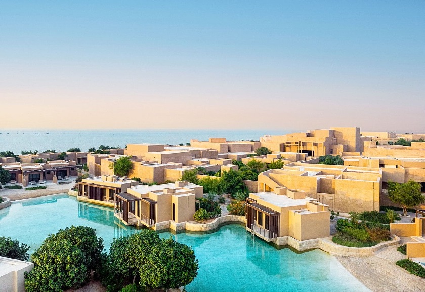 Luxurious Suites and Rooms: