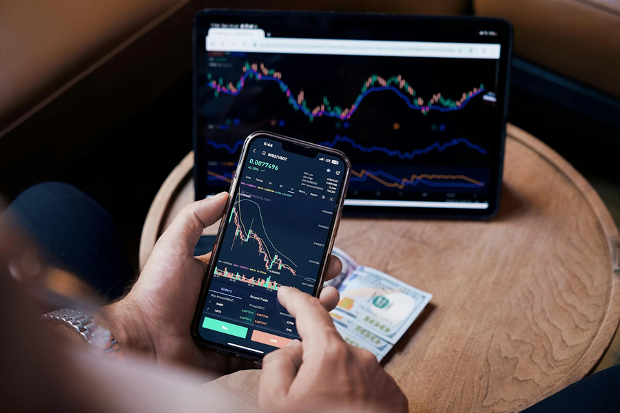 Things to Consider Before Investing in Semiconductor Stocks in India