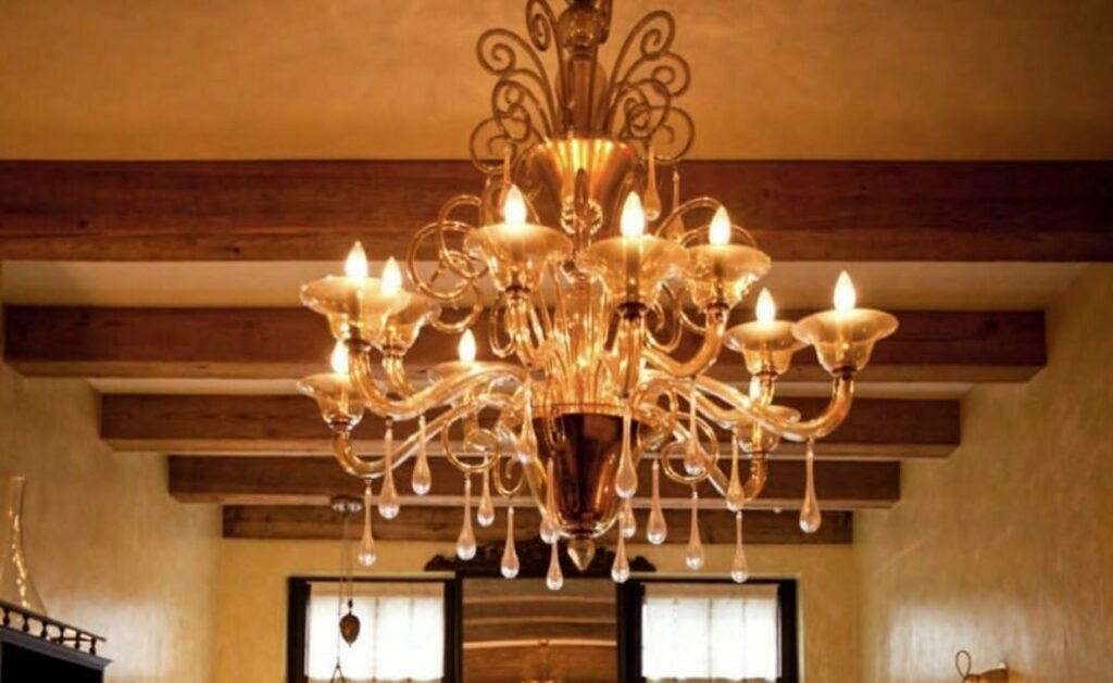 The Timeless Elegance of the murano glass chandelier in Contemporary Interiors