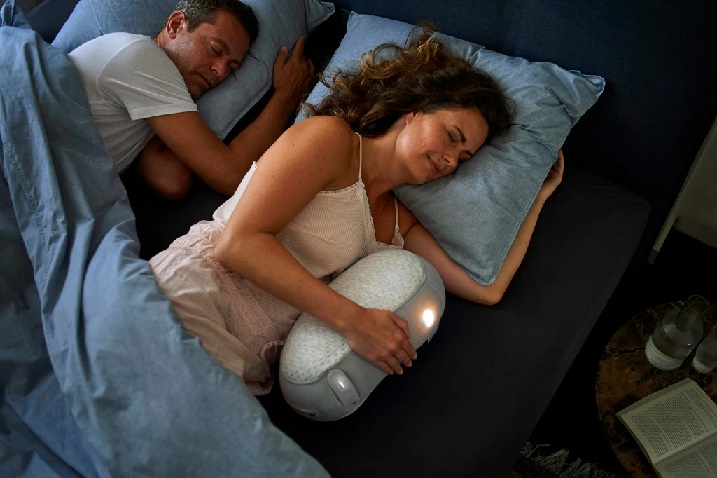 Why Pillows Are Essential for Managing IT Band Pain While You Sleep