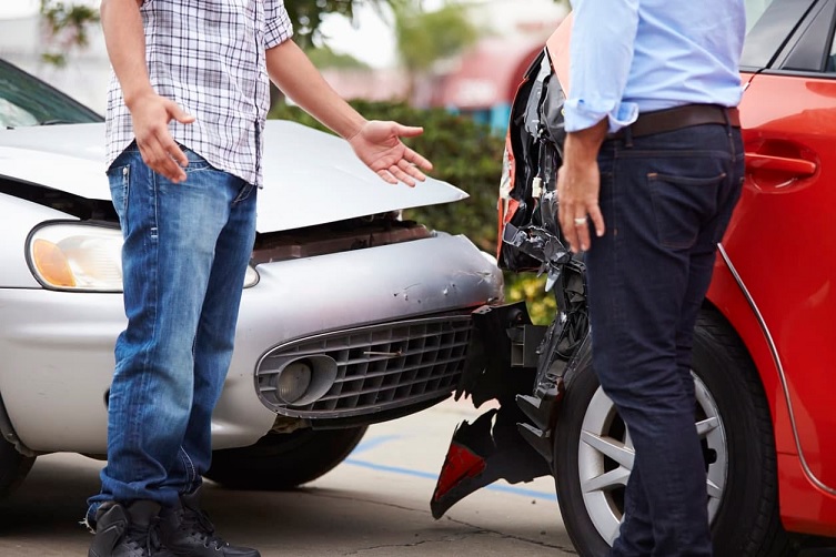 What Sets a Florida Car Accident Lawyer Apart from a General Attorney