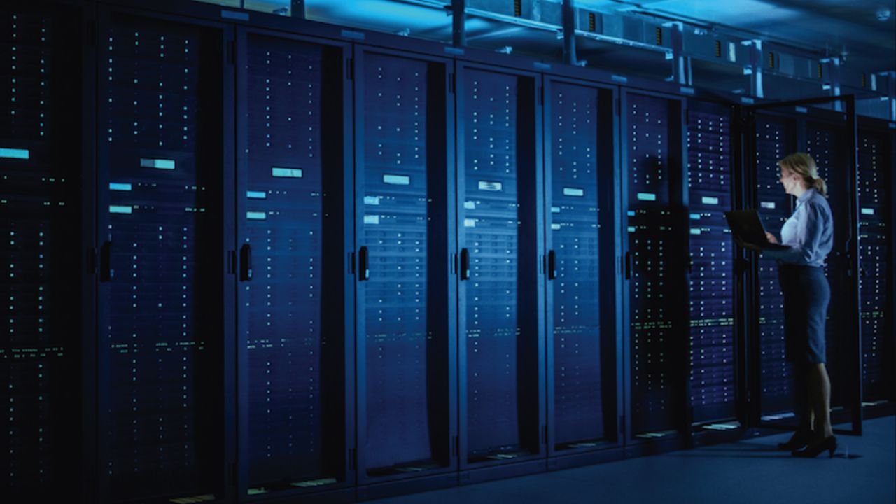 Optimizing Enterprise Storage Systems with High-Performance Server & Enterprise SSDs