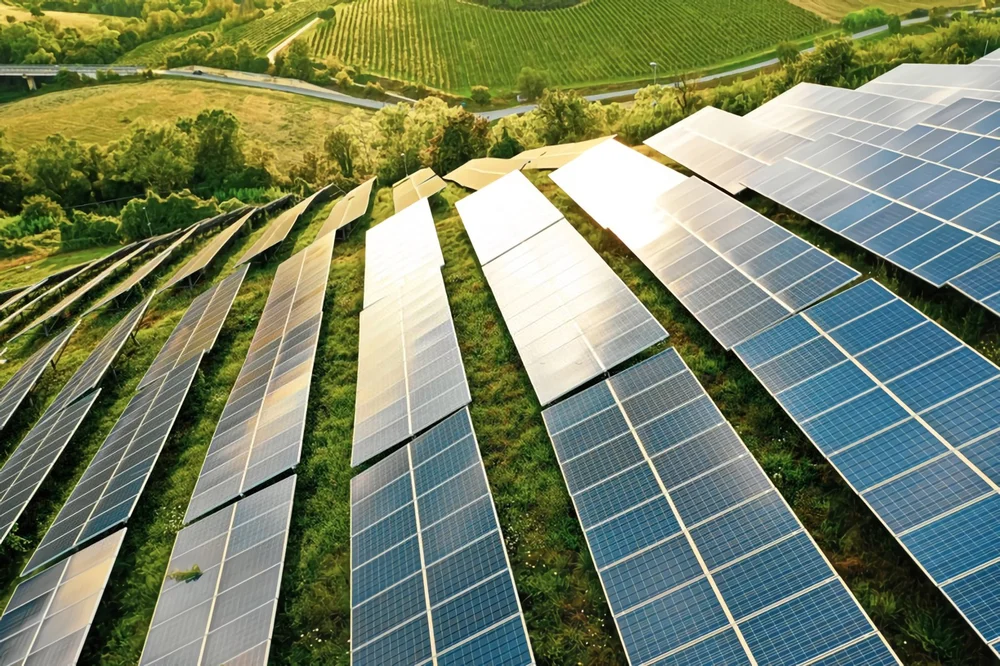 Why a Portable Power Station with Solar Panel Is the Future of Clean Energy?