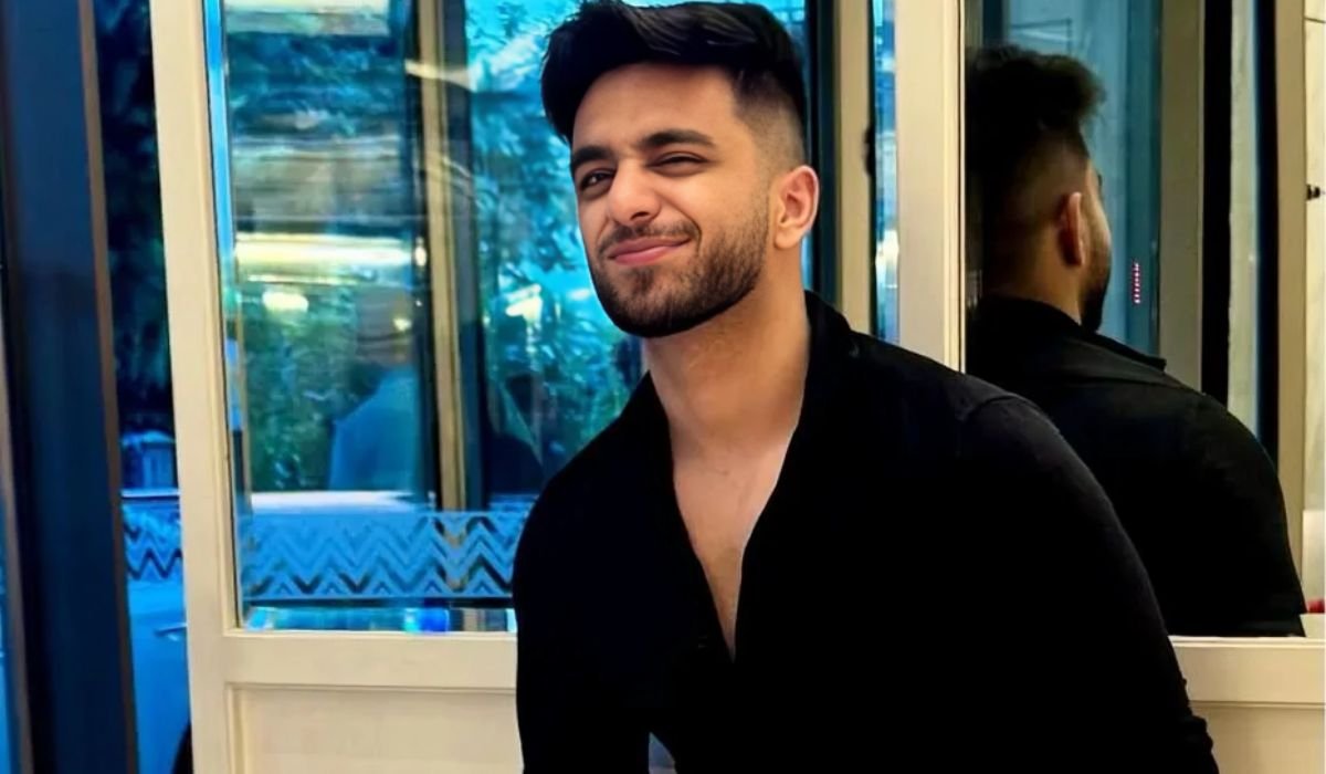 Aarush Bhola Height in Feet, Age, Career, Net Worth, and More