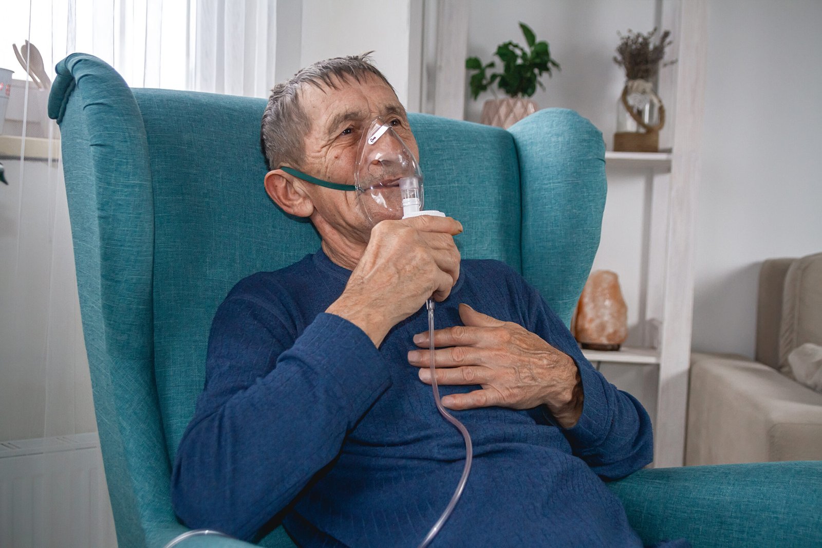 Oxygen Therapy at Home: The Rise of Personal Hyperbaric Chambers