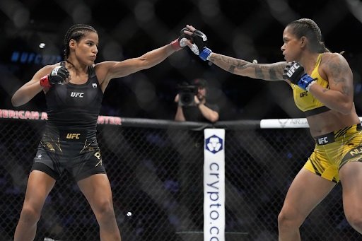The Evolution of Women in MMA: Fighters, Rankings, and Betting Dynamics
