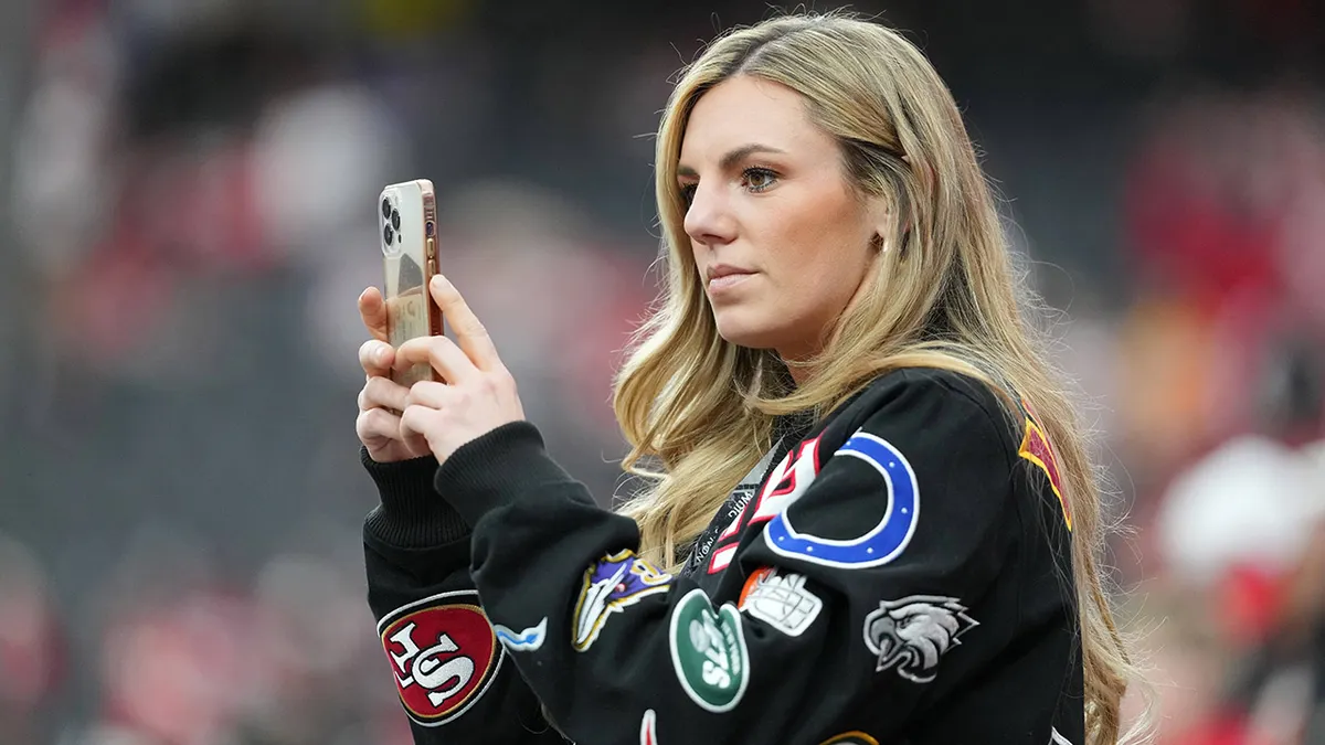 Annie Agar: The Comedic Voice Taking Over NFL Twitter and Sports Media