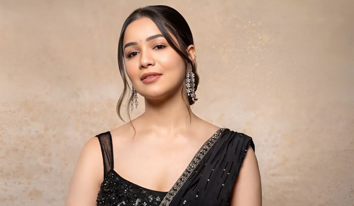 Sara Tendulkar Height in Feet, Age, Biography, Career, Net Worth & More