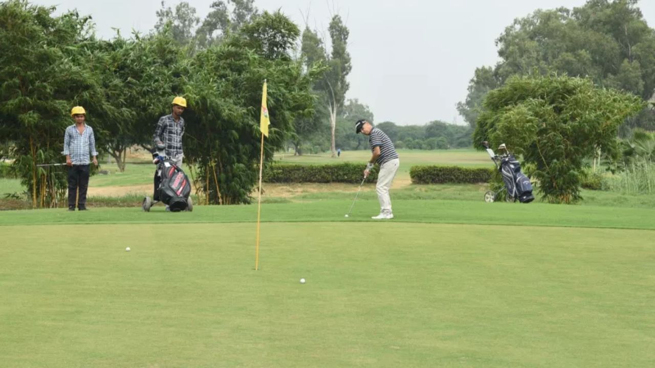 Bhalswa Golf Course