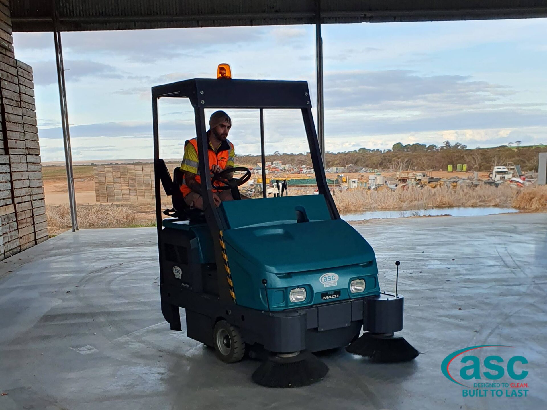 When Do You Need a Large Floor Sweeper? A Practical Buyer's Guide