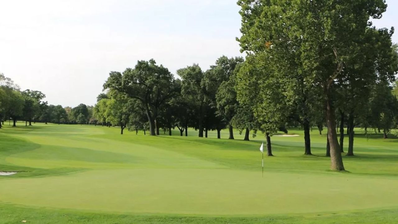 The Beverly Country Club