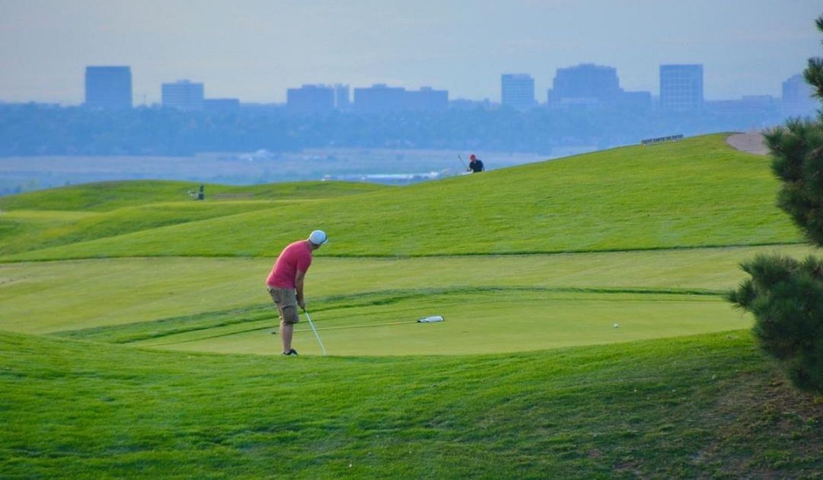 Saddle Rock Golf Course