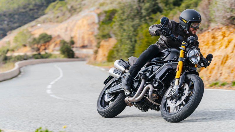 Why Weekend Riders and Golfers Share More Risk on the Road Than You Might Expect